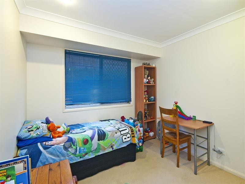 25 Forest Drive, Elanora QLD 4221