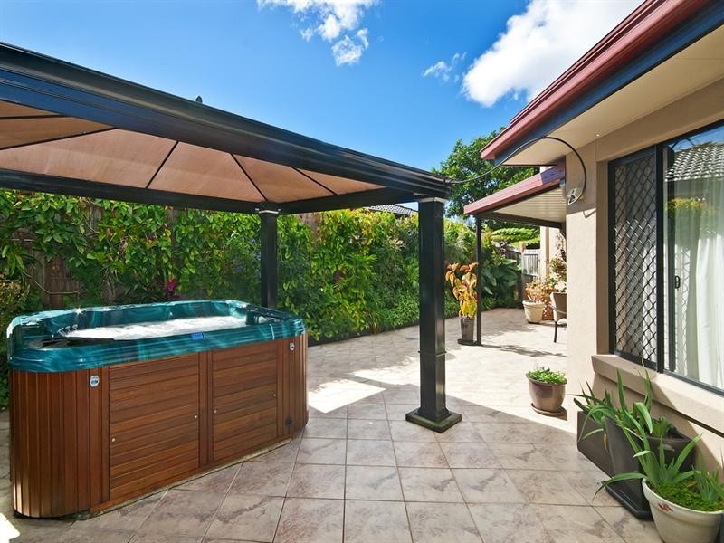 3 Nyoka Court, Elanora QLD 4221