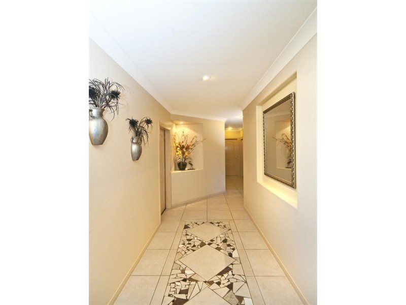 3 Nyoka Court, Elanora QLD 4221