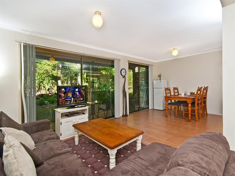 8/67 Mitchell Avenue, Currumbin QLD 4223