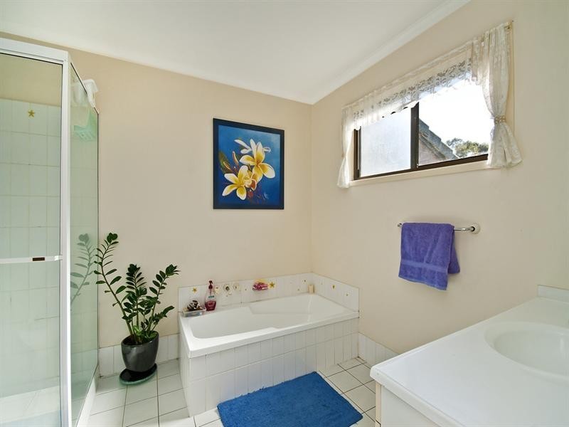 8/67 Mitchell Avenue, Currumbin QLD 4223