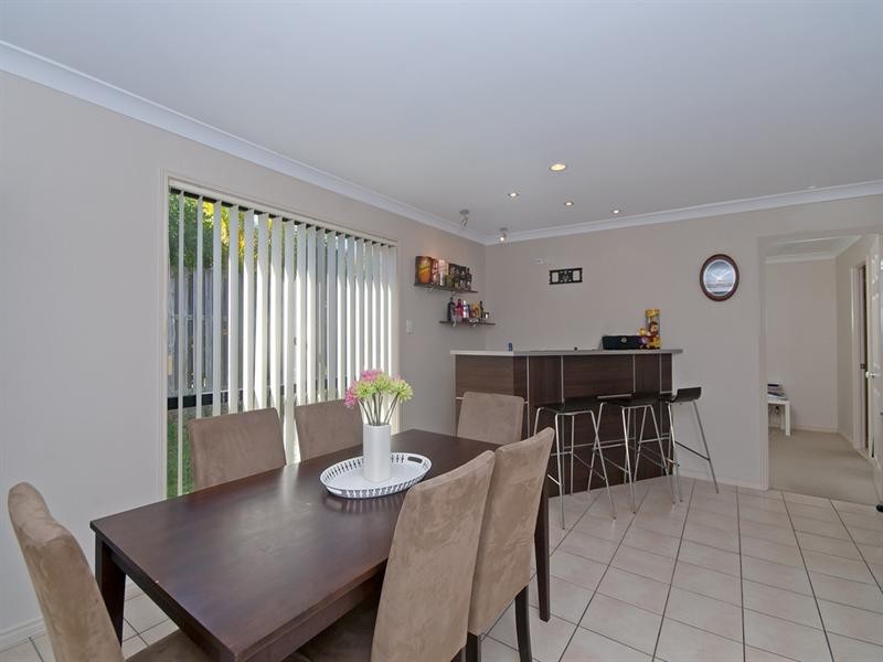 36 Tussock Crescent, Elanora QLD 4221