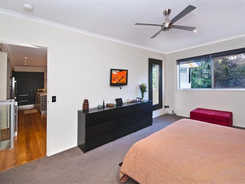 16 Fernleigh Court, Currumbin QLD 4223