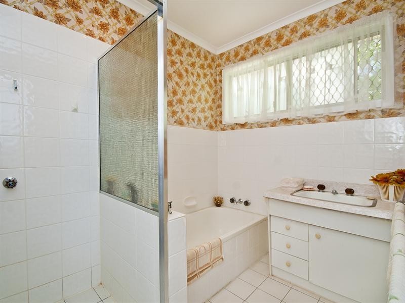 43 Bunyip Street, Burleigh Heads QLD 4220