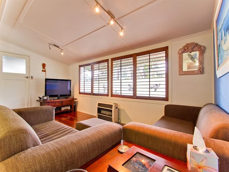 3 Michel Drive, Currumbin Waters QLD 4223