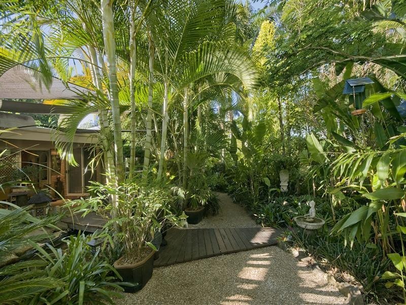 10 Capano Court, Elanora QLD 4221