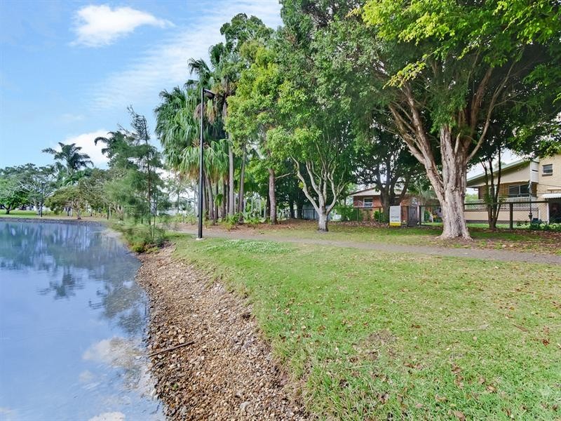 74 Laguna Avenue, Palm Beach QLD 4221