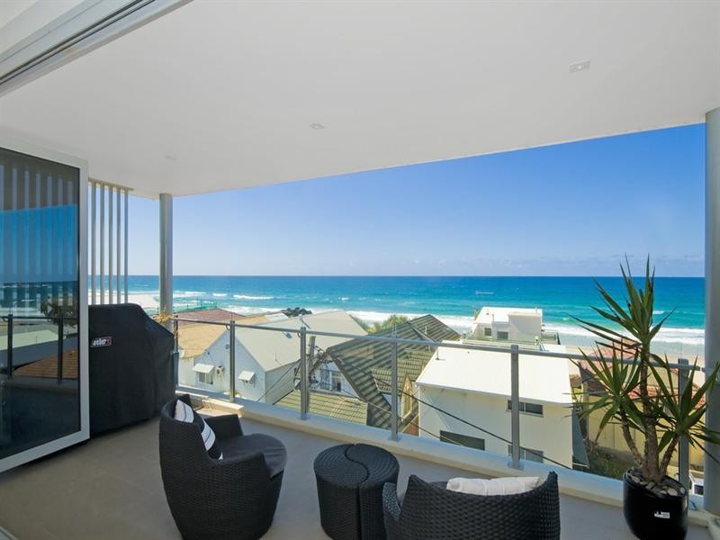 7/160 Jefferson Lane, Palm Beach QLD 4221