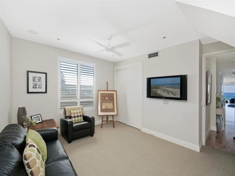 7/160 Jefferson Lane, Palm Beach QLD 4221