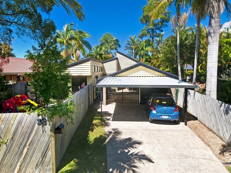 22 Carolina Close, Elanora QLD 4221