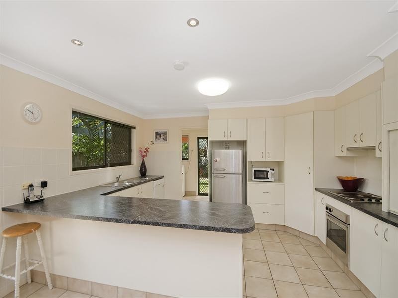 22 Carolina Close, Elanora QLD 4221