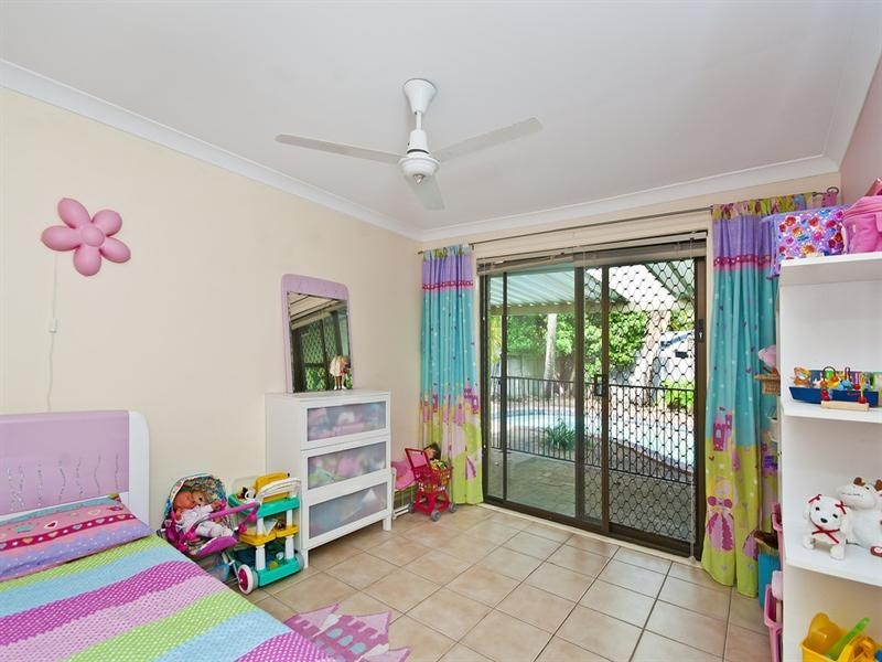 22 Carolina Close, Elanora QLD 4221