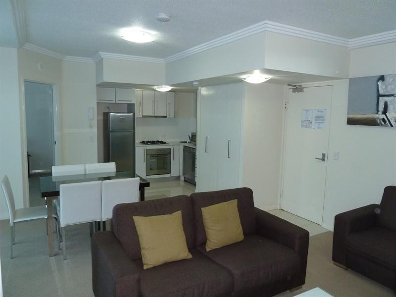 2101/10 Fifth Avenue, Palm Beach QLD 4221