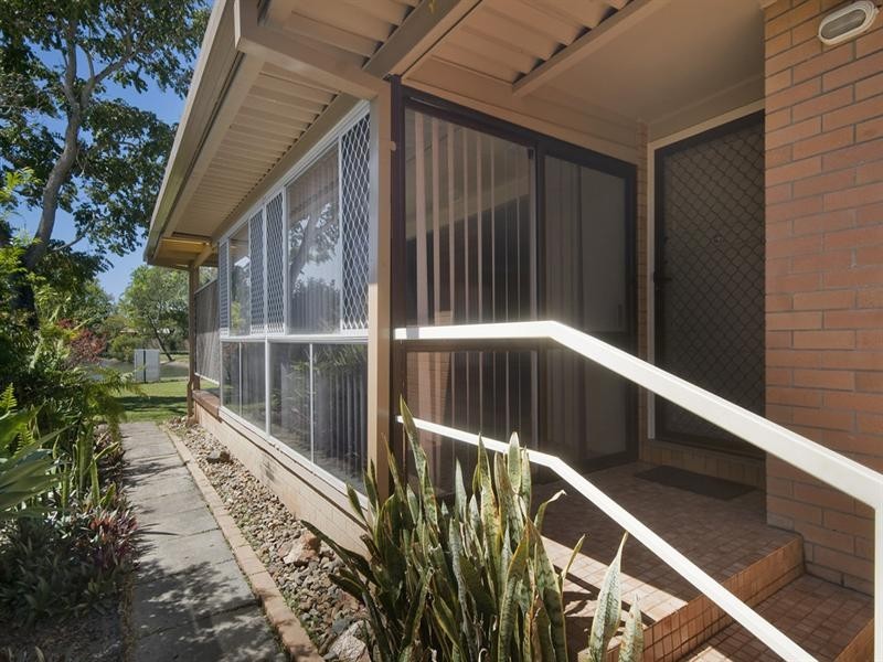 15 Tahiti Avenue, Palm Beach QLD 4221