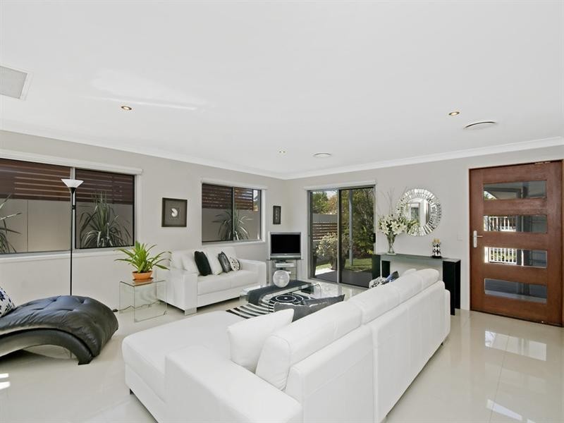 50 Leyte Avenue, Palm Beach QLD 4221