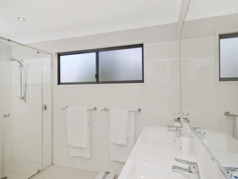 50 Leyte Avenue, Palm Beach QLD 4221