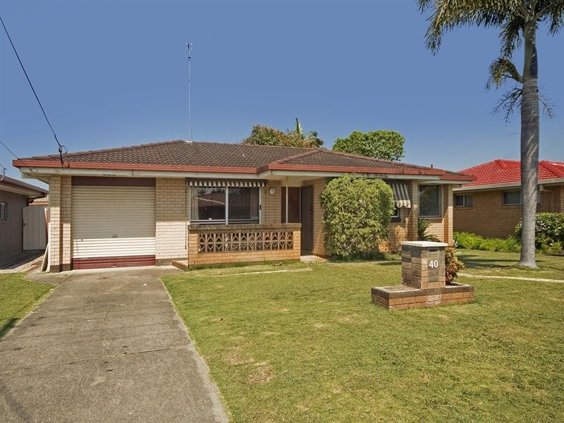 40 Denawen Street, Palm Beach QLD 4221