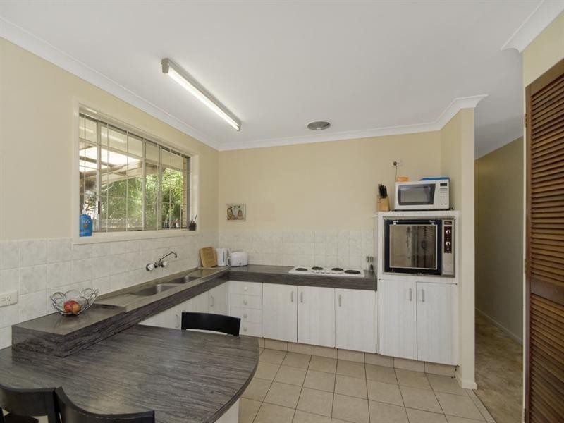 40 Denawen Street, Palm Beach QLD 4221