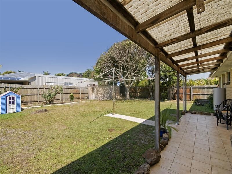 40 Denawen Street, Palm Beach QLD 4221