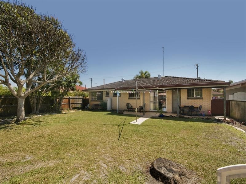 40 Denawen Street, Palm Beach QLD 4221