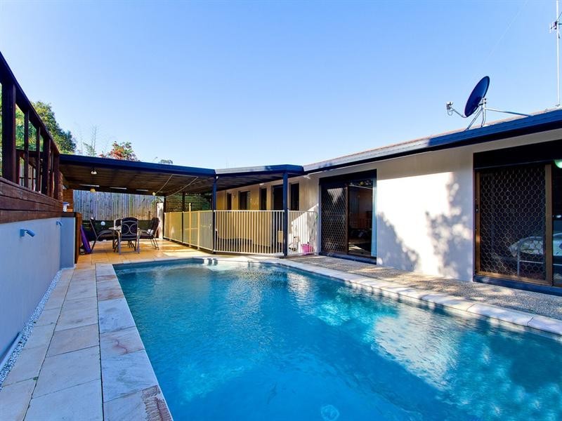 40 Murtha Drive, Elanora QLD 4221