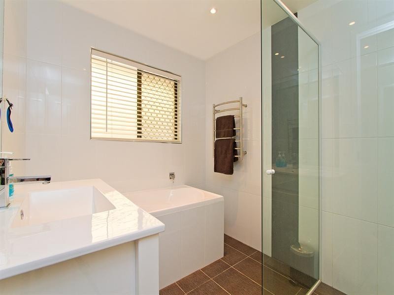 40 Murtha Drive, Elanora QLD 4221