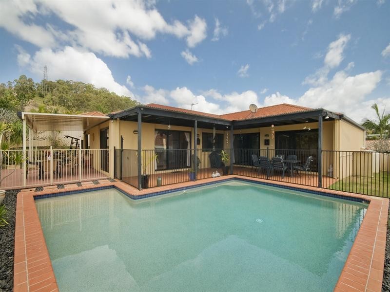 7 Wyara Close, Elanora QLD 4221