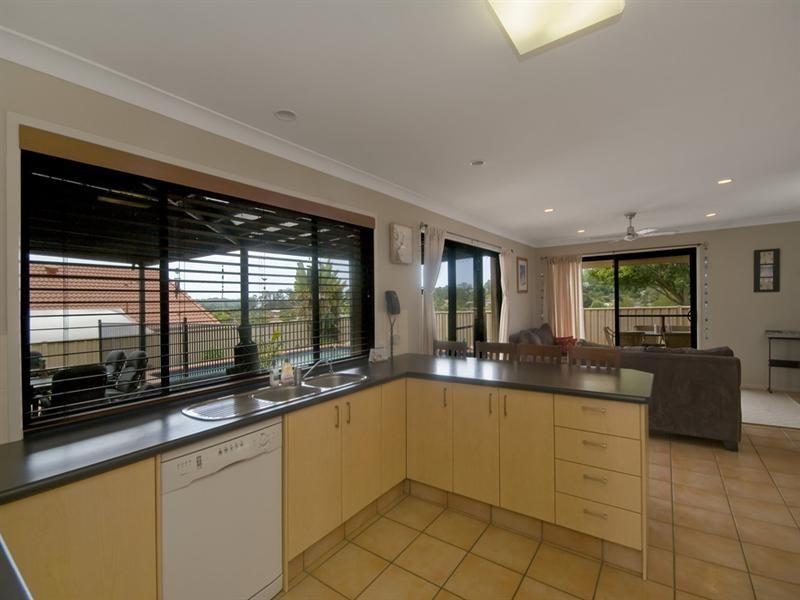 7 Wyara Close, Elanora QLD 4221