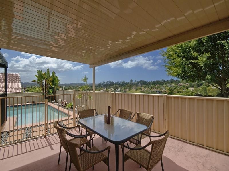 7 Wyara Close, Elanora QLD 4221