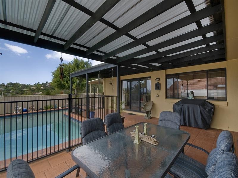 7 Wyara Close, Elanora QLD 4221