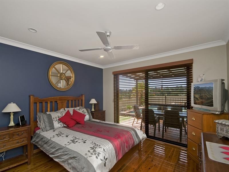 7 Wyara Close, Elanora QLD 4221