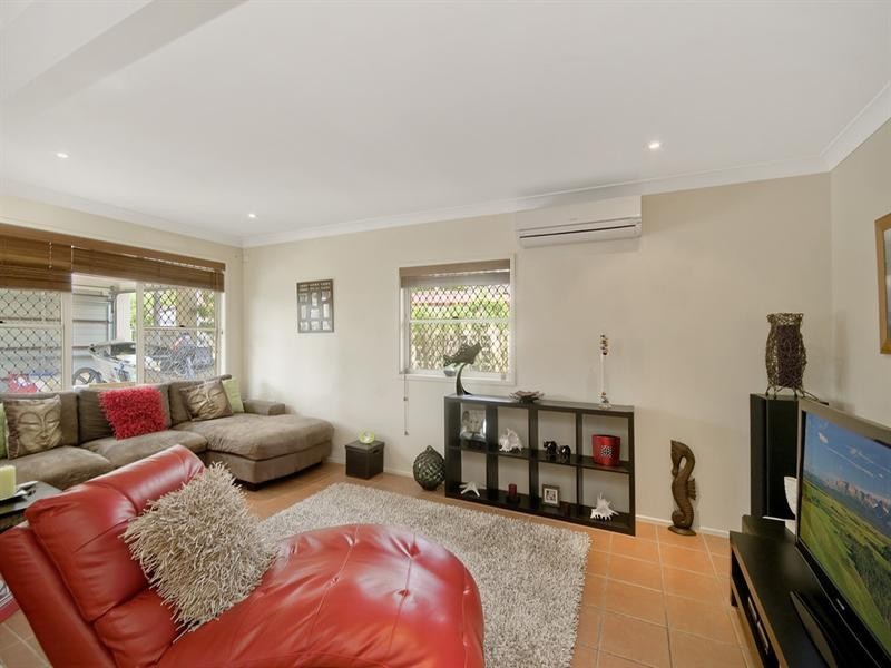 46 Leyte Avenue, Palm Beach QLD 4221