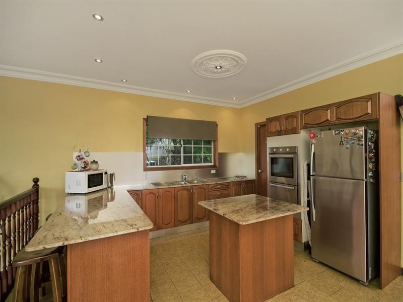 17 Sellin Place, Currumbin Waters QLD 4223