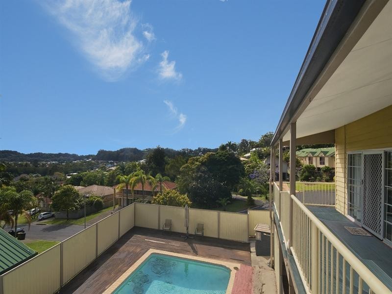 17 Sellin Place, Currumbin Waters QLD 4223