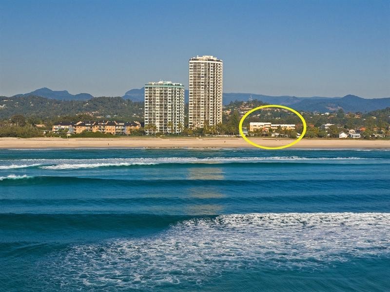 4/14 Jefferson Lane, Palm Beach QLD 4221