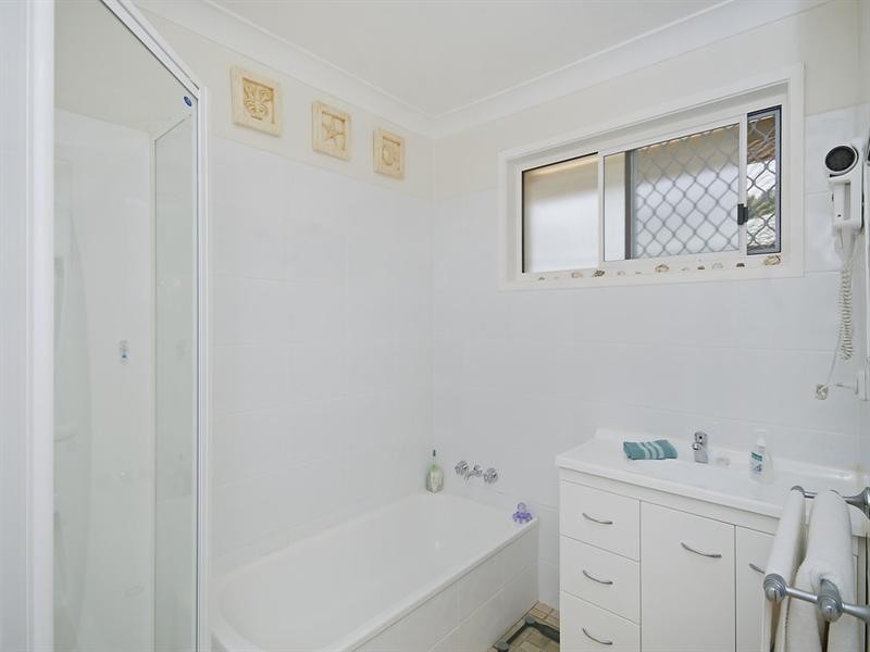 19 Pinon Close, Elanora QLD 4221