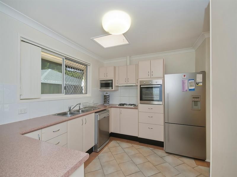 19 Pinon Close, Elanora QLD 4221