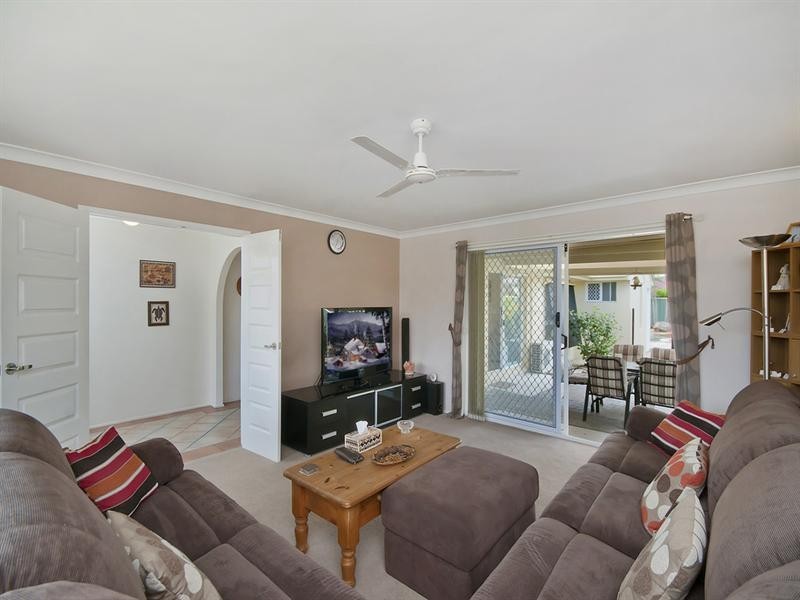 19 Pinon Close, Elanora QLD 4221