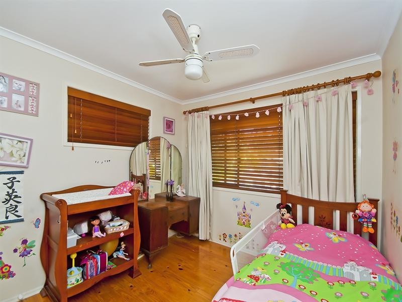 1 Flaminia Street, Currumbin Waters QLD 4223