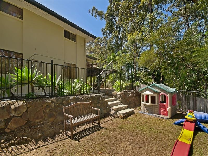 1 Flaminia Street, Currumbin Waters QLD 4223