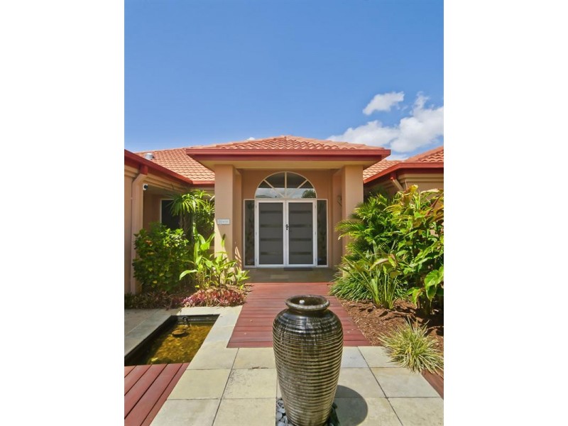 20 Martingale Circuit, Clear Island Waters QLD 4226