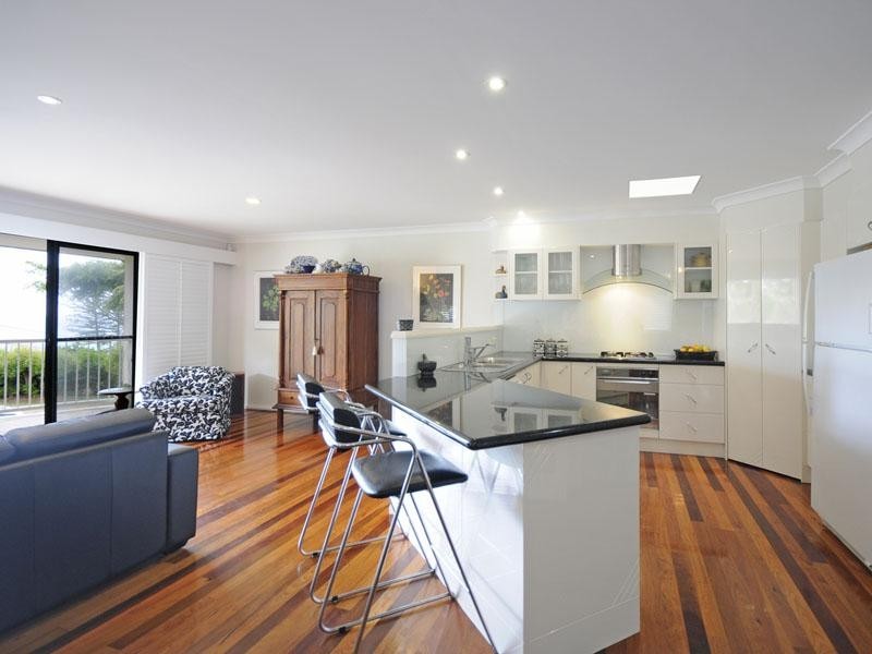 24 Woodgee Street, Currumbin QLD 4223