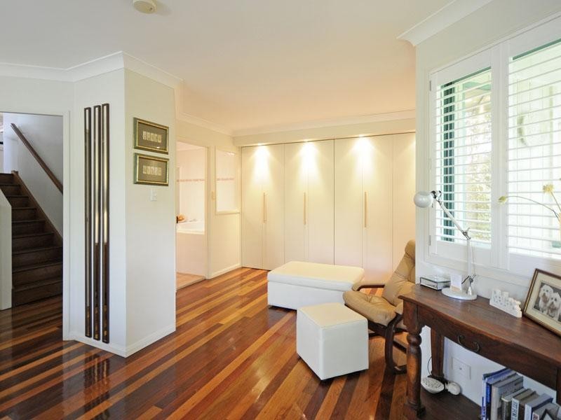 24 Woodgee Street, Currumbin QLD 4223