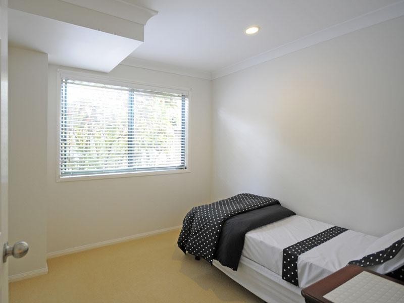 24 Woodgee Street, Currumbin QLD 4223