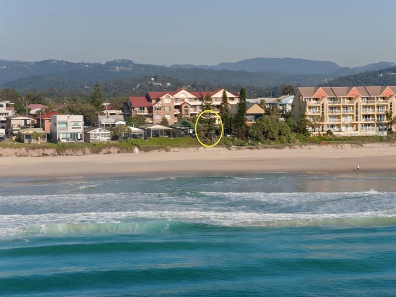 271 Jefferson Lane, Palm Beach QLD 4221