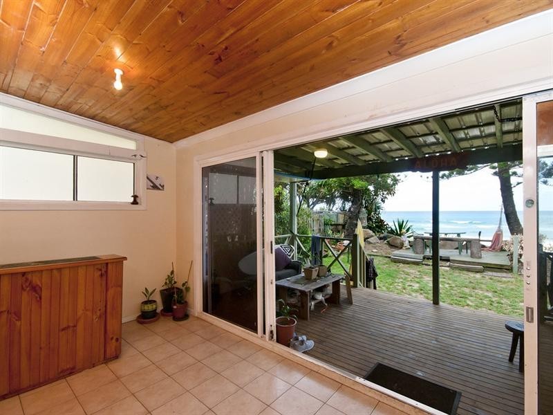 271 Jefferson Lane, Palm Beach QLD 4221