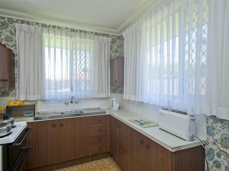 19 Denawen Street, Palm Beach QLD 4221