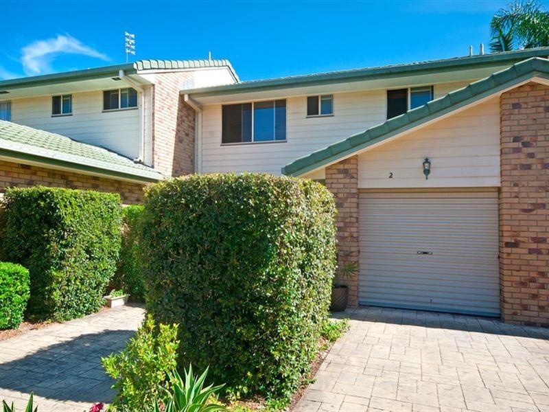 2/12 Bottlewood Court, Burleigh Waters QLD 4220