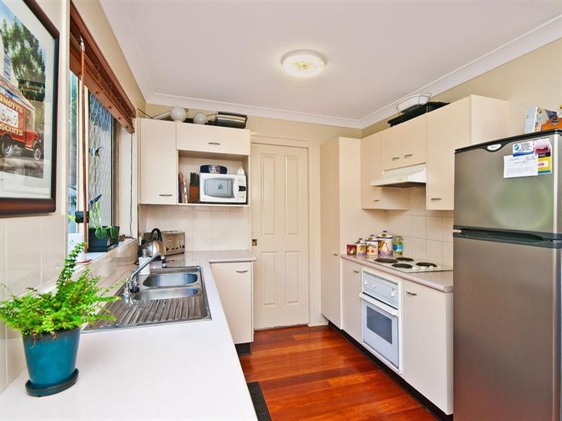 2/12 Bottlewood Court, Burleigh Waters QLD 4220
