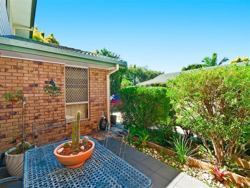 2/12 Bottlewood Court, Burleigh Waters QLD 4220